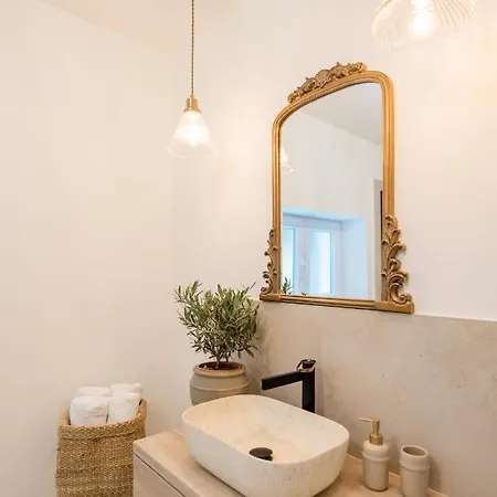 Apartment Saint Simeon And Zadar