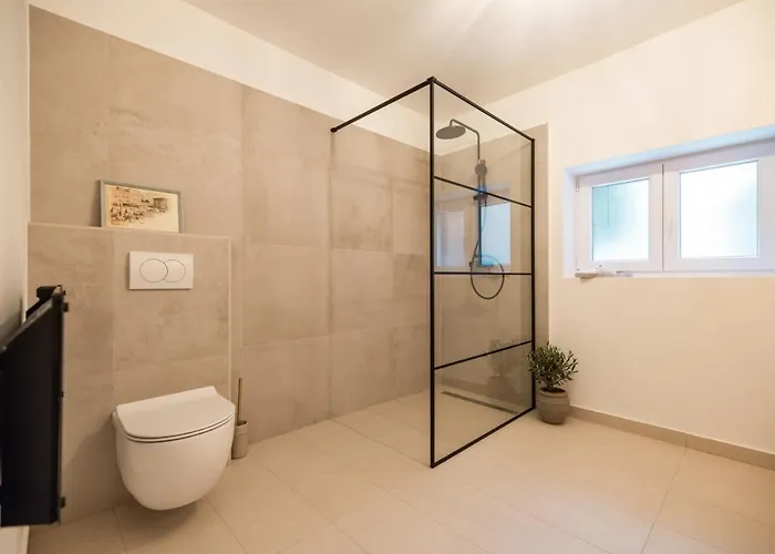 Saint Simeon And * Задар