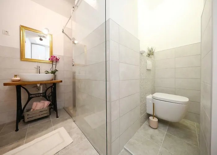 Saint Simeon And Апартаменты Задар