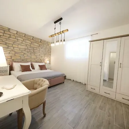 Saint Simeon And Apartment Zadar