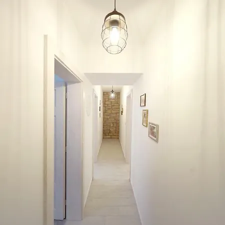 Saint Simeon And Apartamento *